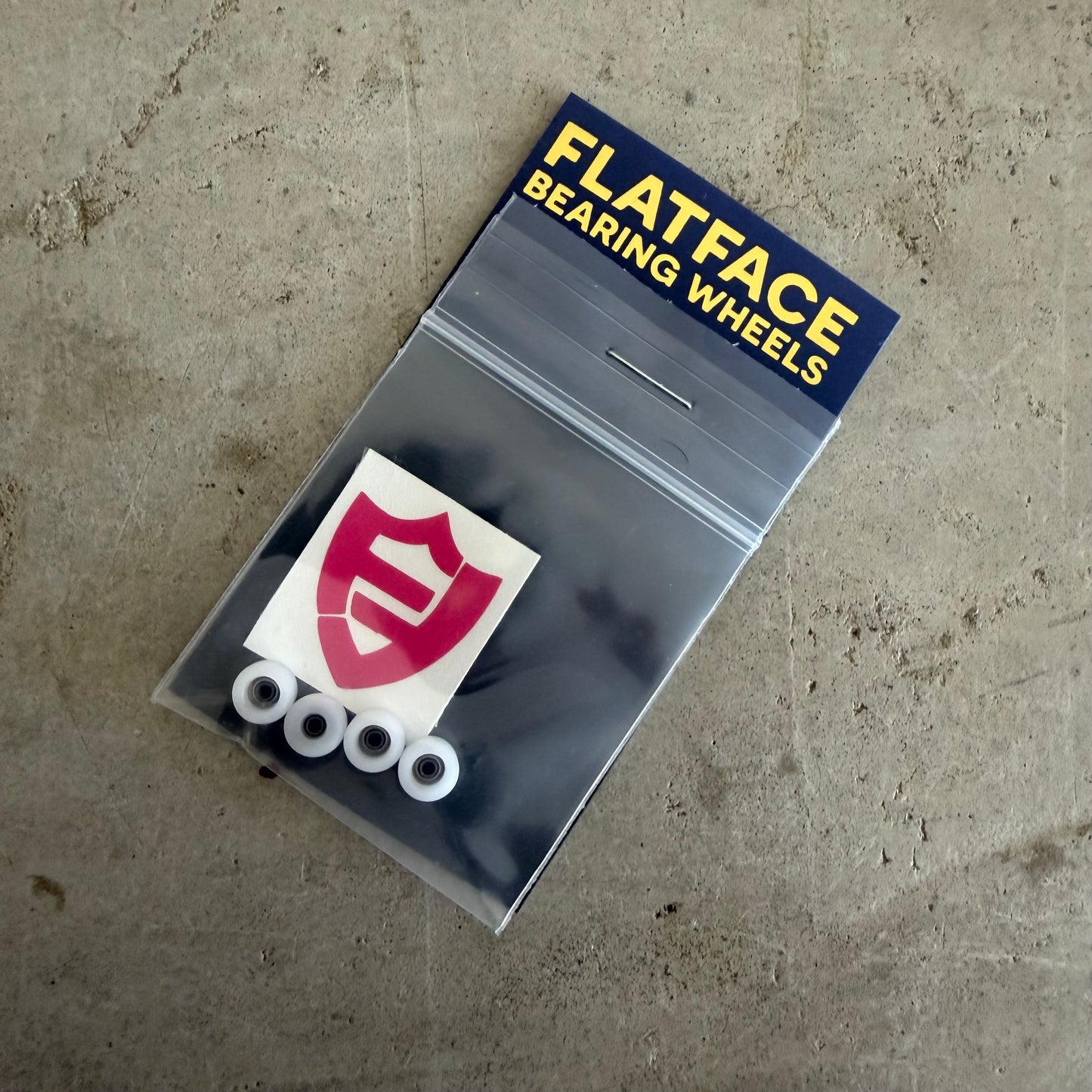 FlatFace G4-D White Wheels