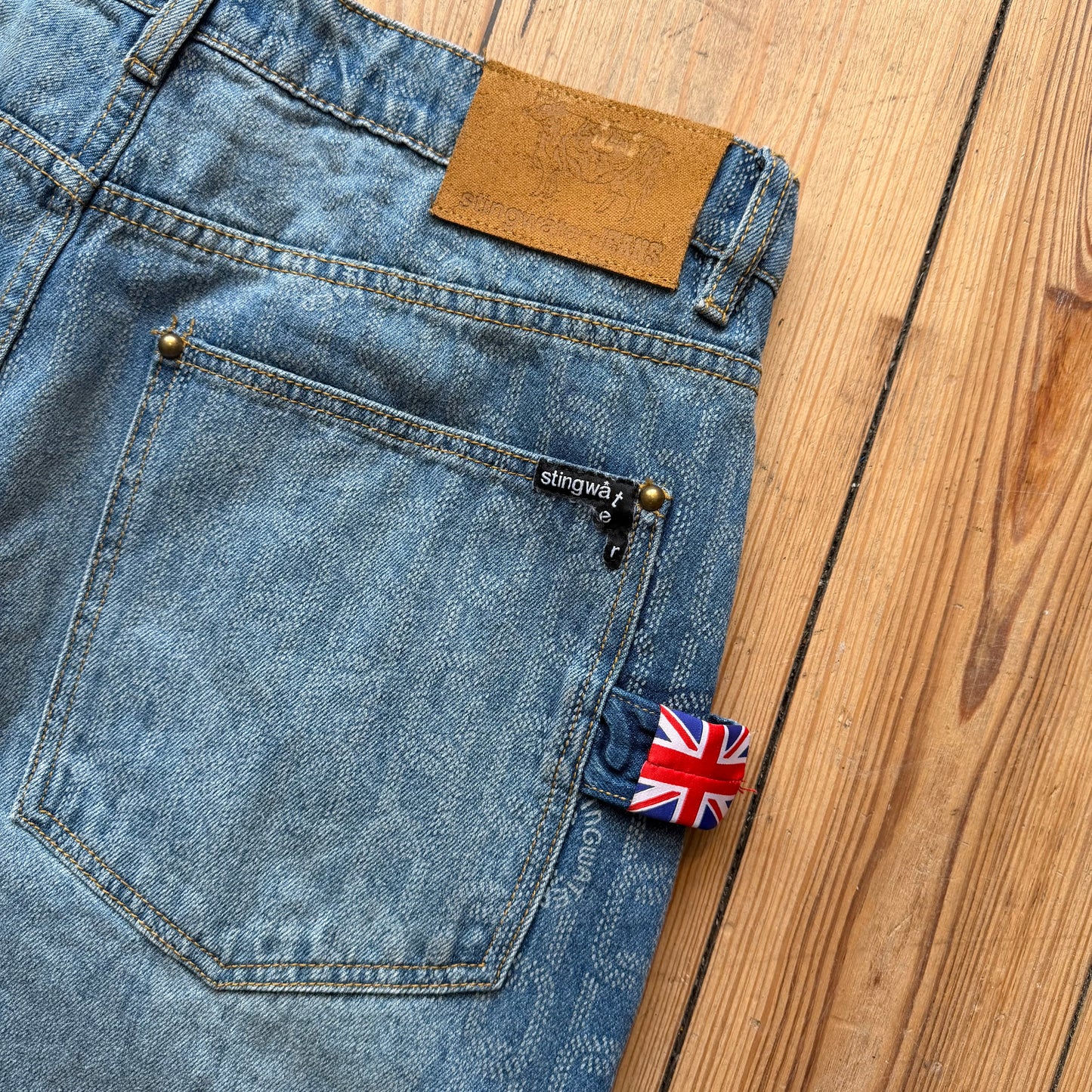 Stingwater chain pants