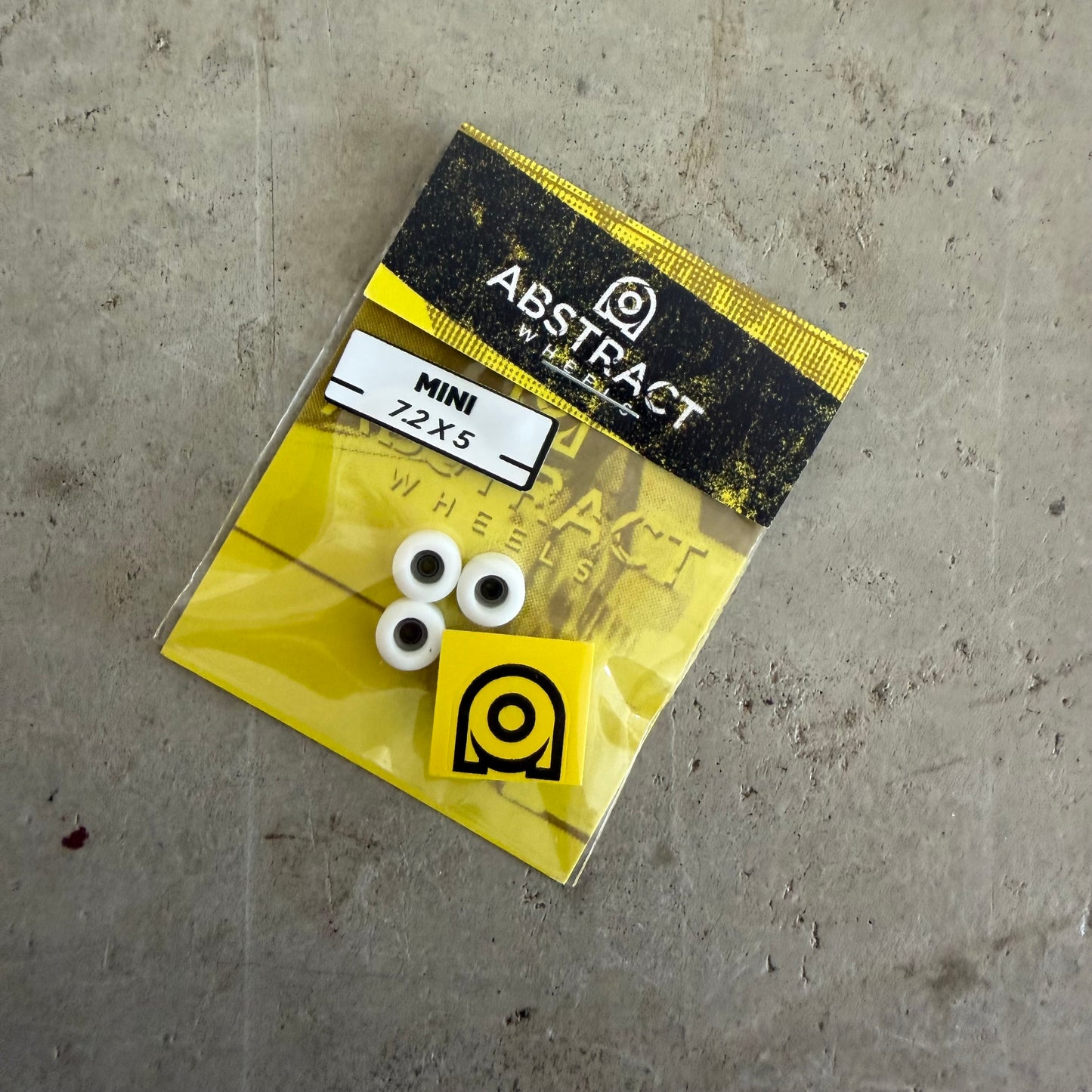 Abstract white wheels