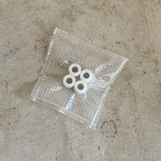 daytona wheels 8mm white