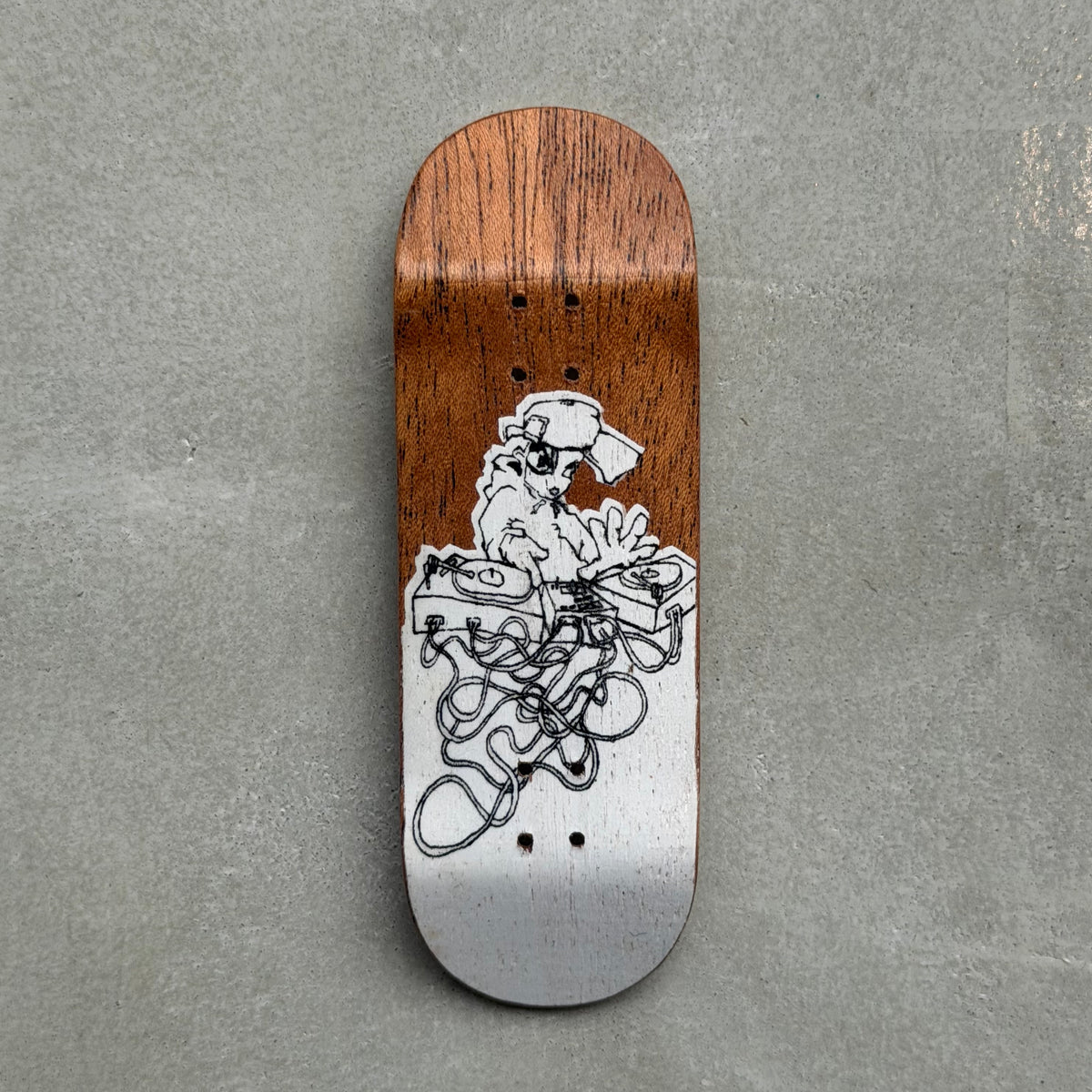 Letter b-boy Dark oak