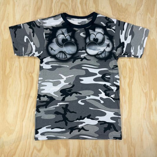 1/1 Atticus tore camo airbrush Small