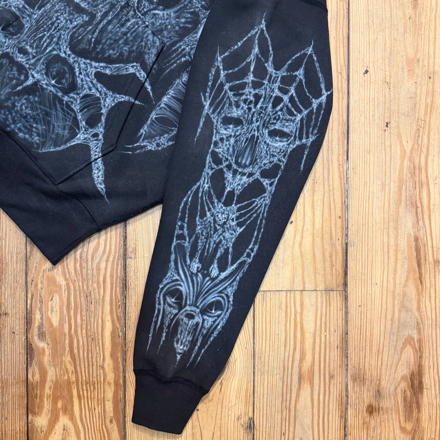 @Narut_anddo airbrushed hoodie