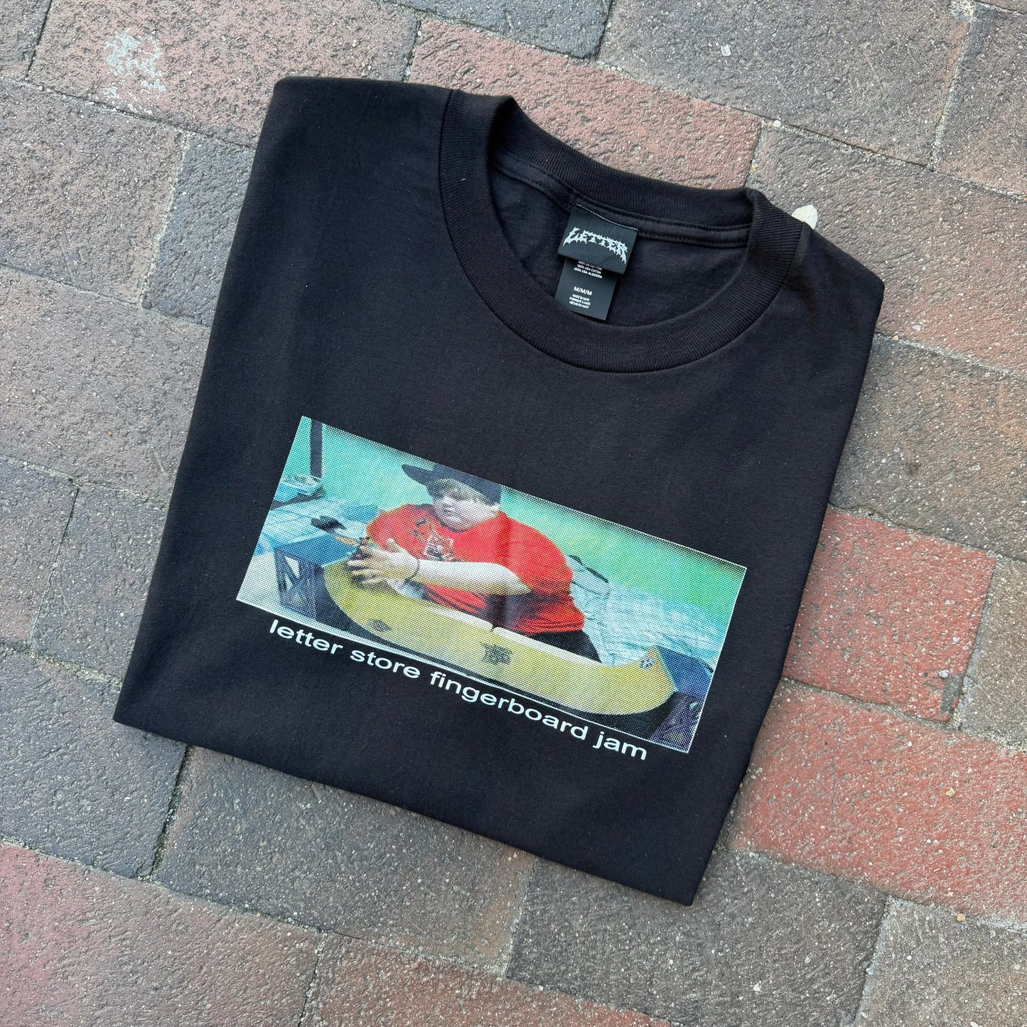 letter store fb tee