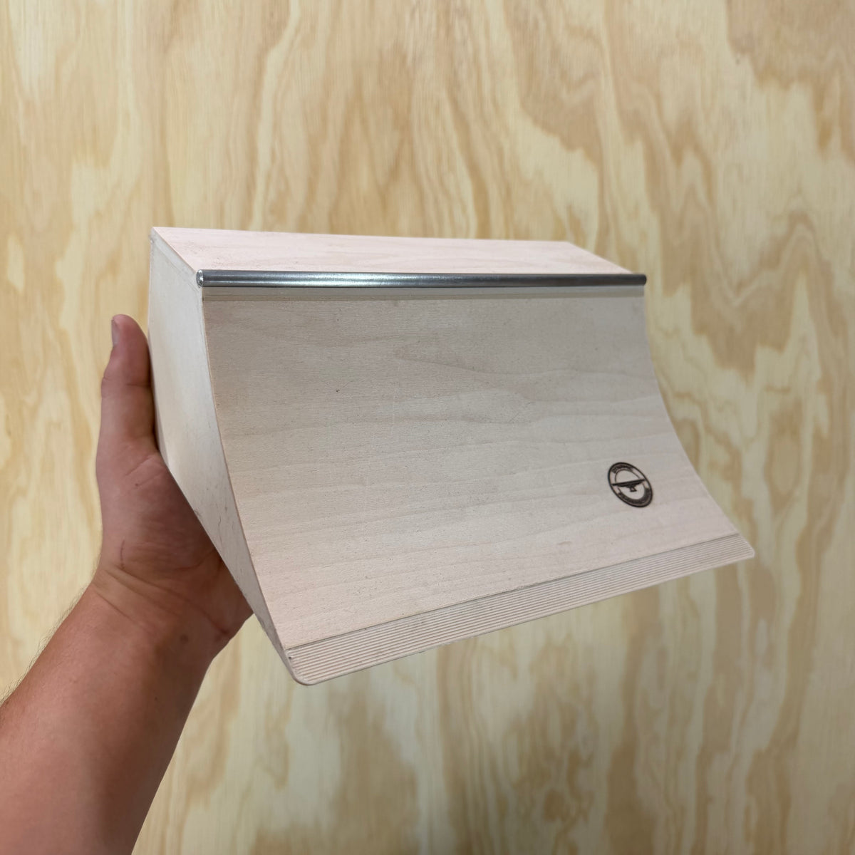 Dynamic Standard Quarterpipe