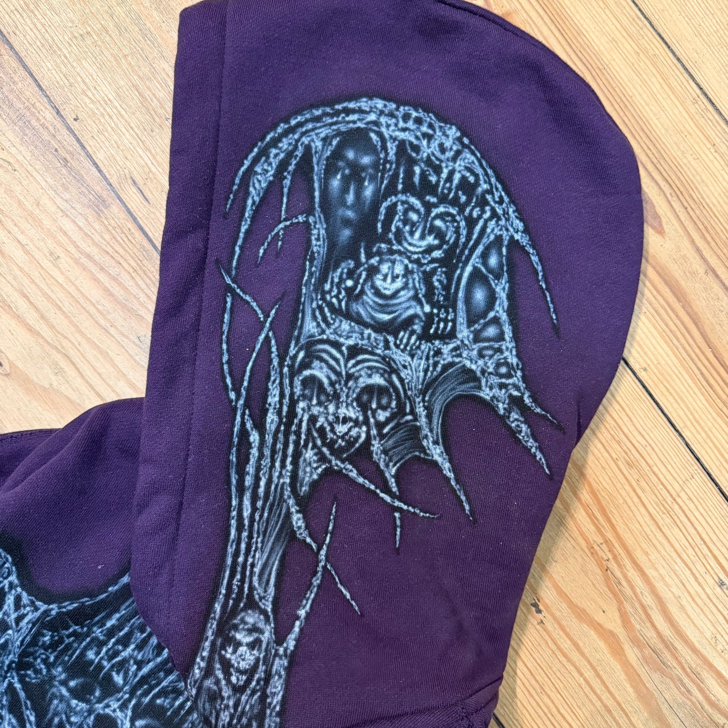 @Narut_anddo airbrushed hoodie