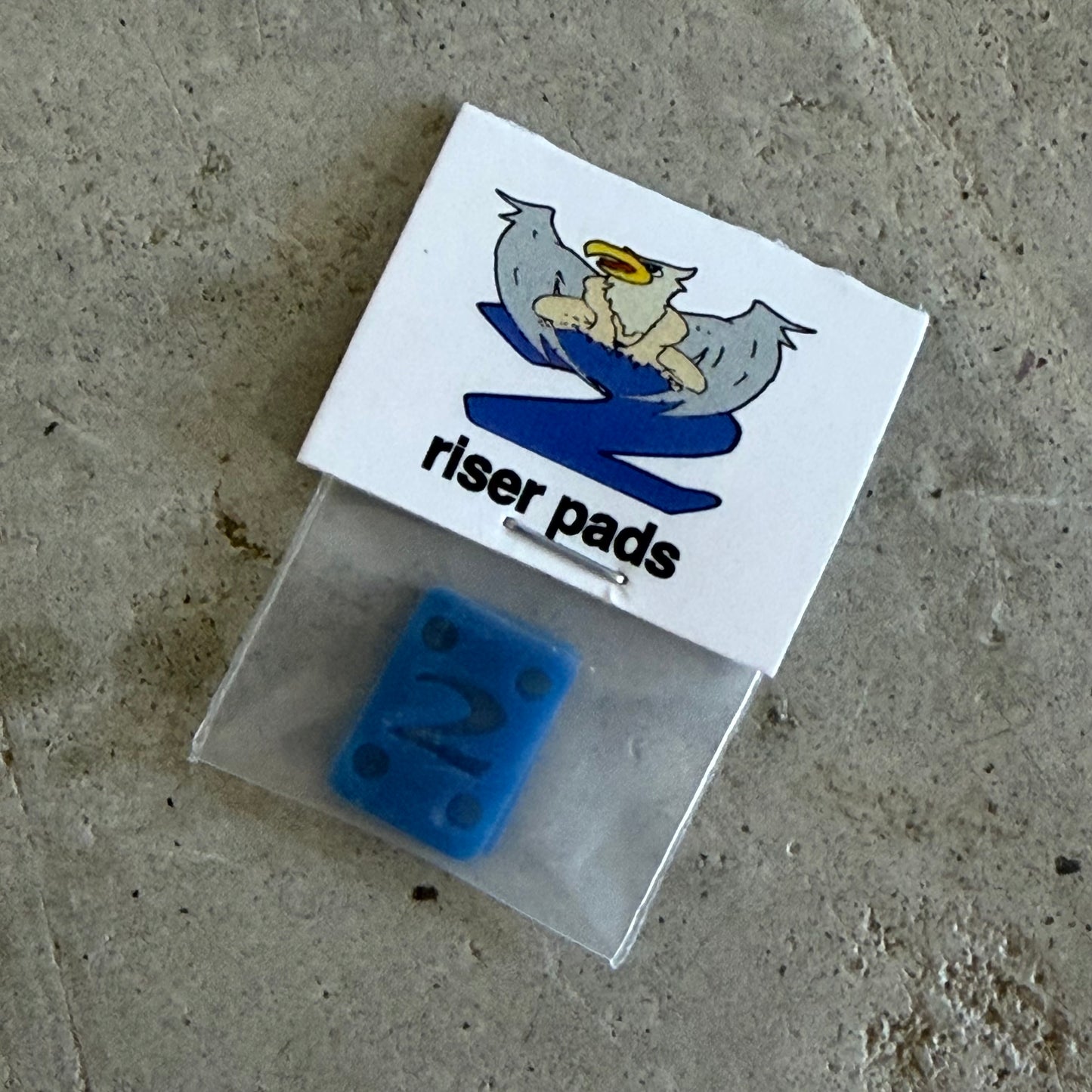 false alarm x 2risers riser pads