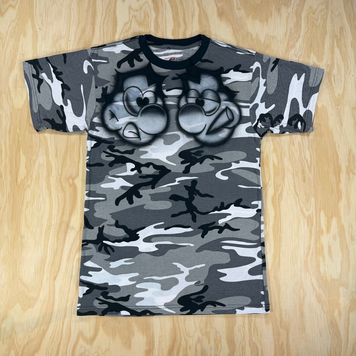 1/1 Atticus tore camo airbrush Medium